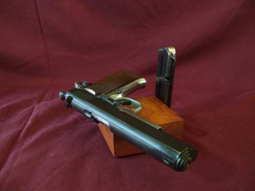 DEACTIVATED!!! Beautiful Star 9mm 'Modelo Super' Pistol. Great Collectors Item. Crazy R1 start!!