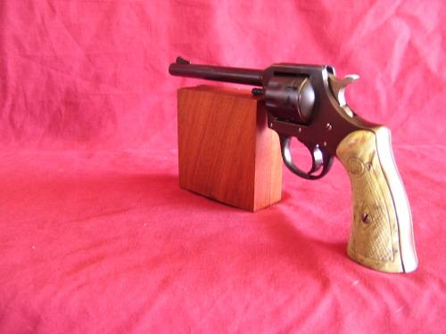 DEACTIVATED !!! HR .22LR Mod 922 Revolver .Beautiful And Unique Collectors Item. Crazy R1 Start!!