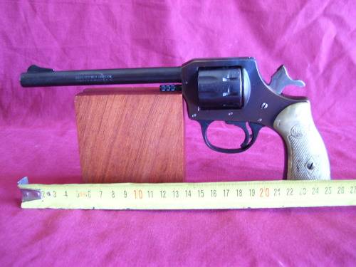 DEACTIVATED !!! HR .22LR Mod 922 Revolver .Beautiful And Unique Collectors Item. Crazy R1 Start!!