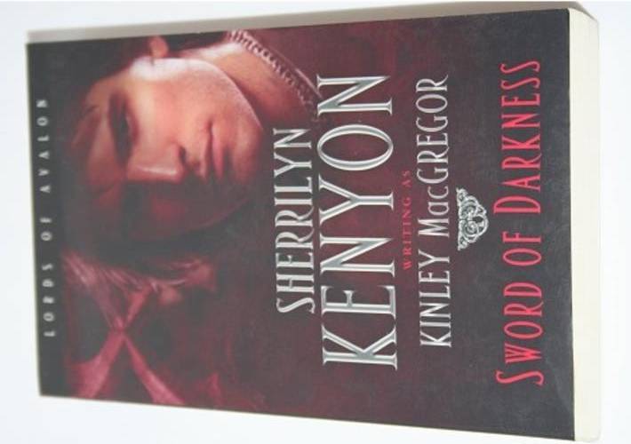 Sherrilyn Kenyon - Sword of Darkness