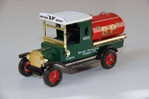 MATCHBOX YESTERYEAR Y-3 FORD MODEL "T" TANKER "BP"  NEAR MINT
