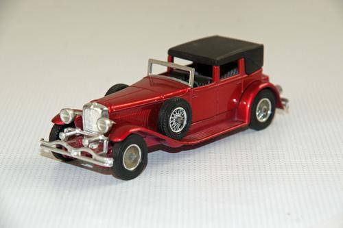 MATCHBOX YESTERYEAR Y-4 DUESENBERG MODEL "J" TOWN CAR, GOOD