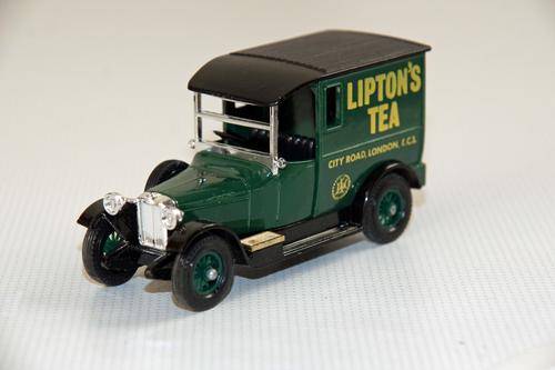 MATCHBOX YESTERYEAR Y-5 TALBOT VAN "LIPTON'S TEA" (CITY ROAD)