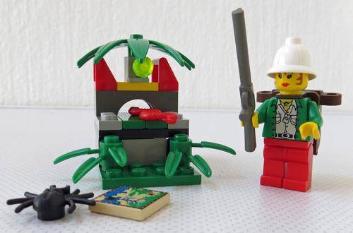LEGO - ADVENTURERS - JUNGLE - 5905 HIDDEN TREASURE - CLOSING DOWN SALE!