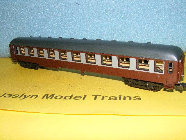 Lima HO SAR/ SAS Old Style Passenger Coaches X 3