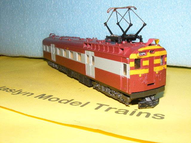 Lima HO SAR/ SAS Suburban Electric Loco - Powered.