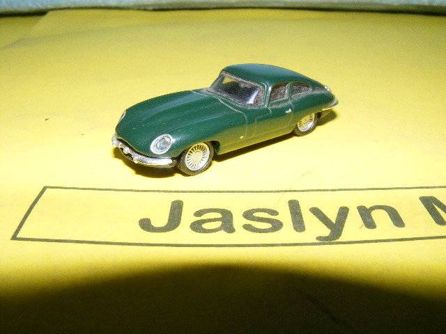HO Jaguar