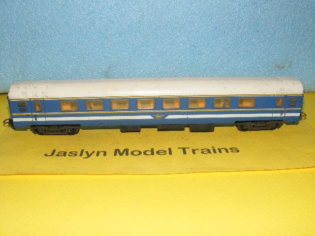 Lima HO SAR/ SAS Blue Train Passenger Coach,