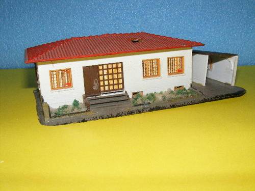 HO House with garage.