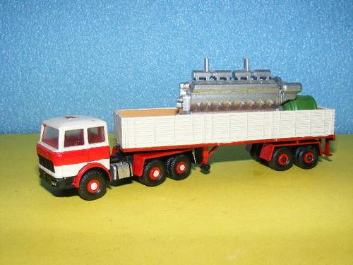 Lima HO Truck with load.