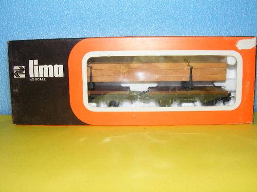 Lima HO Twin Flat bed with wood load (Boxed)