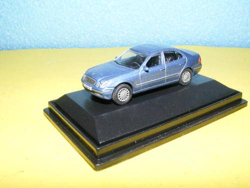 HO Mercedes Benz