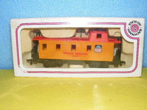 Bachmann HO UP Caboose (Boxed)