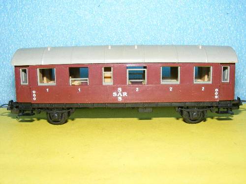 Lima HO SAR/SAS Old Style Passenger Coach