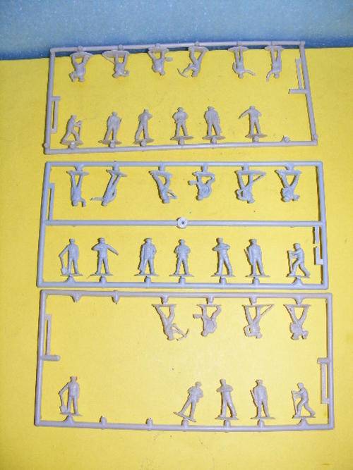 HO Job lot Figures - Unpainted