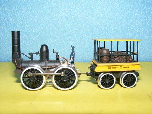Bachmann HO De Witt Clinton Steam Loco and Tender (Boxed)
