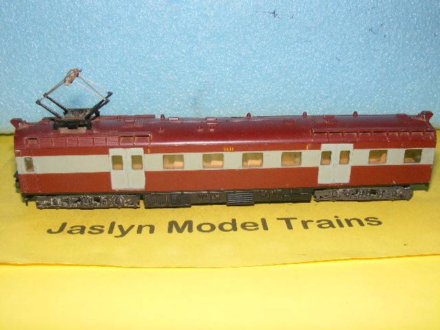 Lima HO SAR/ SAS Suburban Loco - Dummy