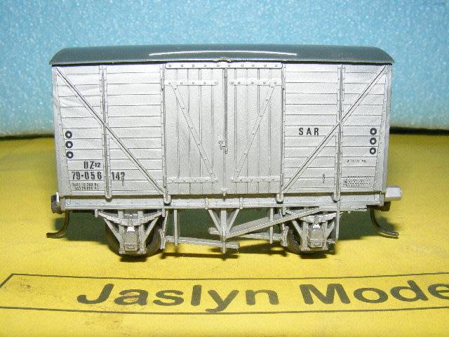 Lima HO SAR/ SAS Silver Box Wagon,