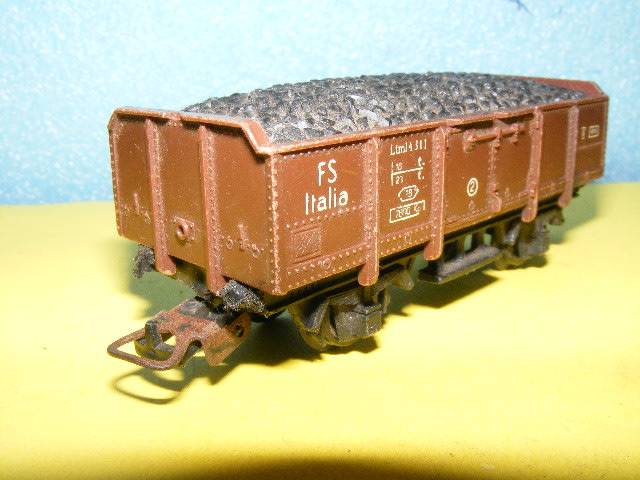 Lima HO FS Open Wagon with coal load,