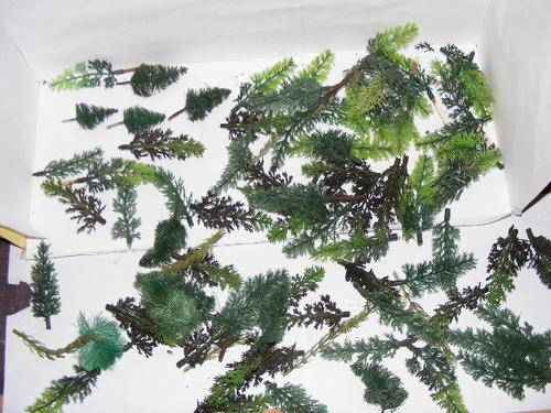HO Trees and shrubs X 75 (Plastic)