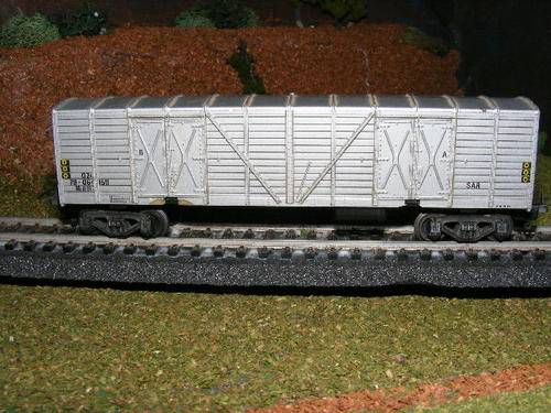 Lima HO SAR/SAS Silver Box Wagon