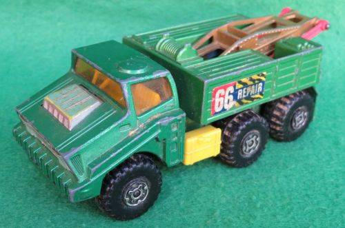 **MATCHBOX LESNEY**BATTLE KINGS K-110**RECOVERY VEHICLE**METAL BASE**