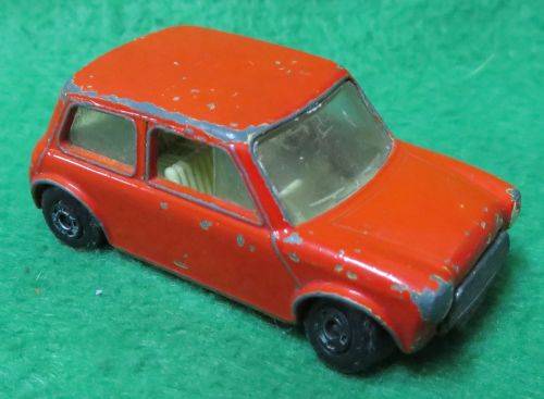 **MATCHBOX LESNEY No.29**RACING MINI**METAL BASE**1970**