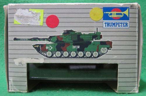 **TRUMPETER**TANK**SOVIET T-54A MODEL 1951 MBT**SCALE 1/144**