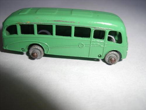 Matchbox 21 a Bedford Coach
