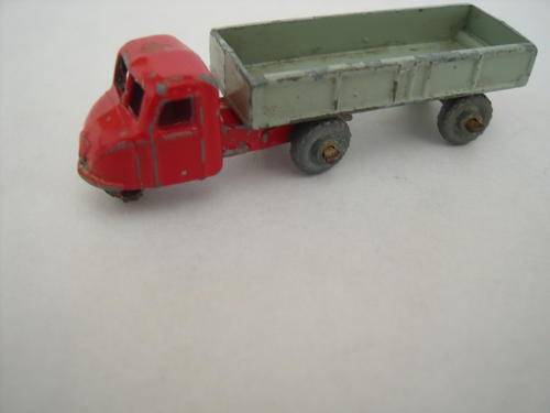 Matchbox No. 10 a Scammell Mechanical Horse