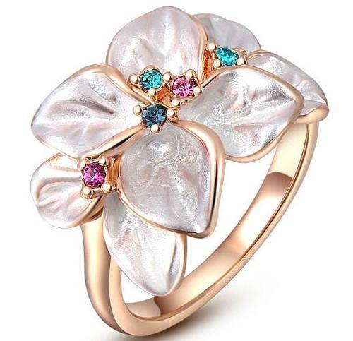 18K RGP rose gold ladies Flower design ring with Shell pearl inner and Genuine Austrian Crystals