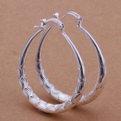New 925 sterling silver filled Oval hoop earrings with fine detail work, +-30mm