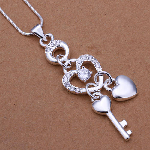 VALENTINES SPECIAL, 925 Sterling silver filled Key to my heart pendant with FREE chain