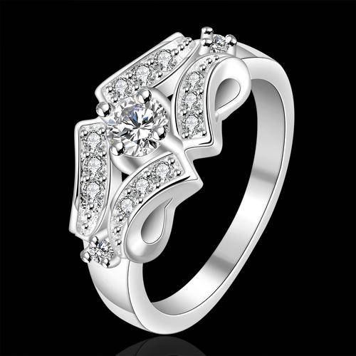 New 925 sterling silver filled Ladies engagement style ring with AAA crystal detail