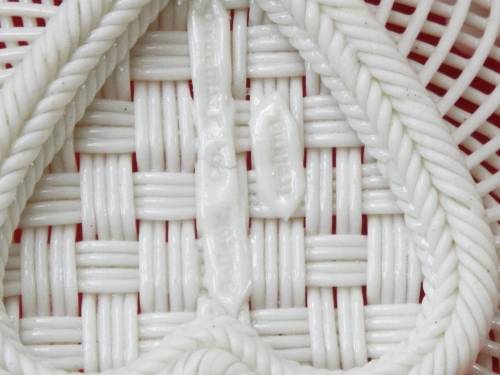 Irish Belleek woven porcelain Heart Basket 1920 Ref. B-26