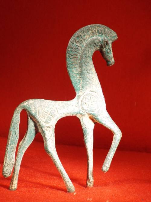 Ancient Geometric Era Greek Replica Bronze figurine of a `Horse with arched neck`. Ref. MA-26