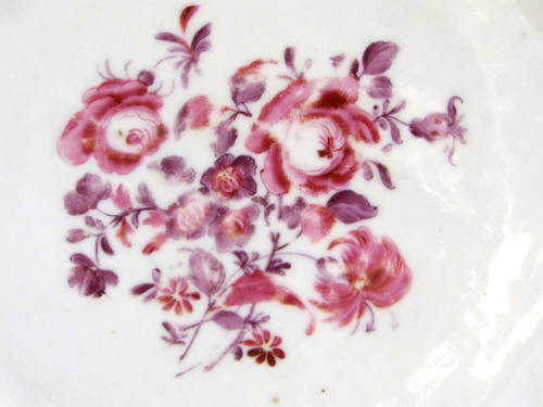 Chinese Famille Rose (Quin Dynasty) Porcelain Plate. Circa 1750-1780. Ref. P/96