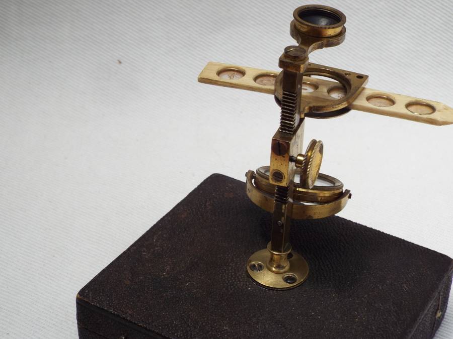 A rare Ellis Aquatic type botanical field microscope circa 1780-1810. Ref.MA/37