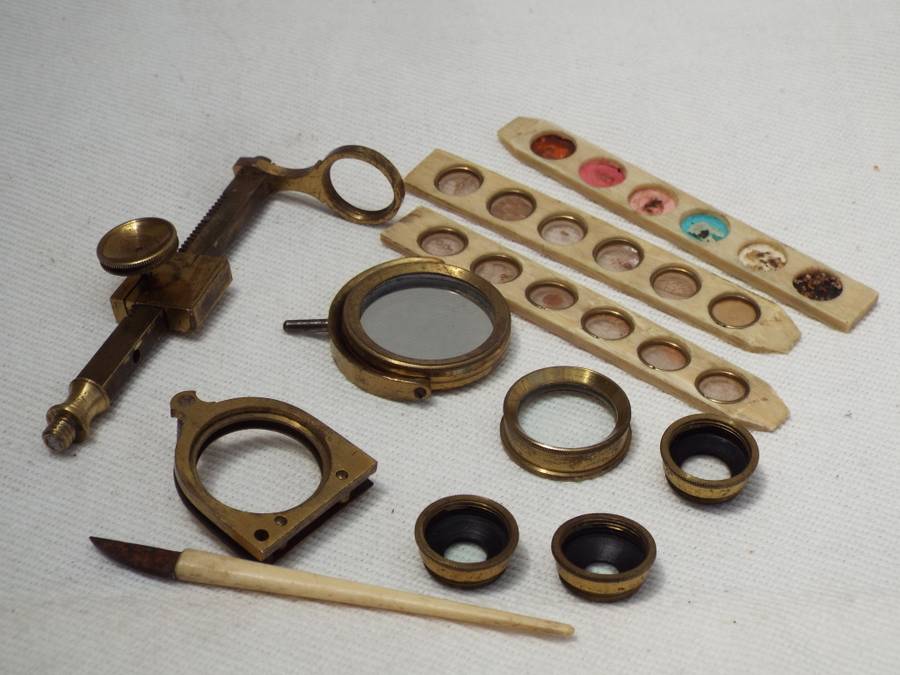 A rare Ellis Aquatic type botanical field microscope circa 1780-1810. Ref.MA/37