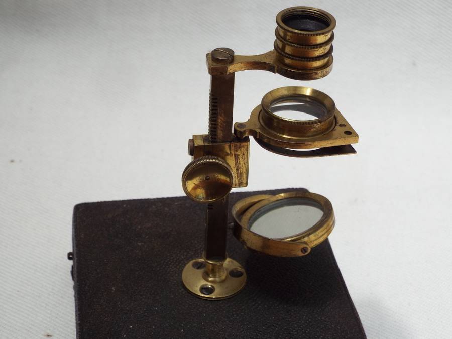 A rare Ellis Aquatic type botanical field microscope circa 1780-1810. Ref.MA/37