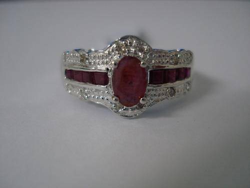 ***R3500*** 9 GENUINE RUBIES & 12 DIAMONDS IN SOLID 9KT WHITE GOLD RING