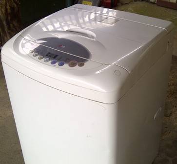 LG Fuzzy Logic 9kg Fully Automatic Washing Machine