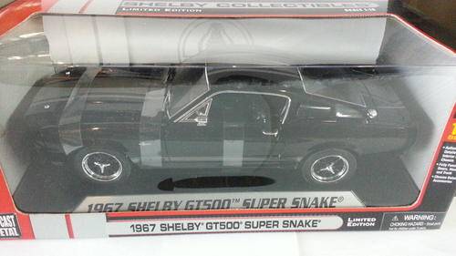 SHELBY COLLECTIBLES - 1/18  SHELBY GT500 SUPER SNAKE 1967