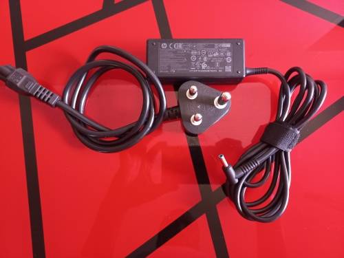 HP Original Small Blue Pin Charger | 19.5V---2.31A, 45W, 50-60Hz