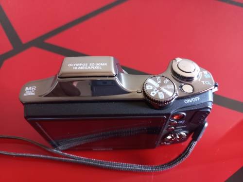 Olympus SZ-30MR Compact Digital Camera (16MP | FHD 1080p Videos | 24x Zoom)