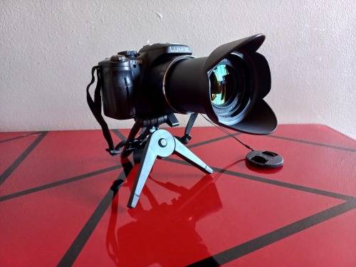 Panasonic LUMIX DMC-FZ150K 12.1 MP Digital Camera (FHD 1080p, CMOS Sensor and 24x Optical Zoom)