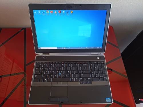 Dell Latitude E6530 | Intel Core i5-3320M | 500GB HHD | 8GB RAM | 15.6 Inch Laptop