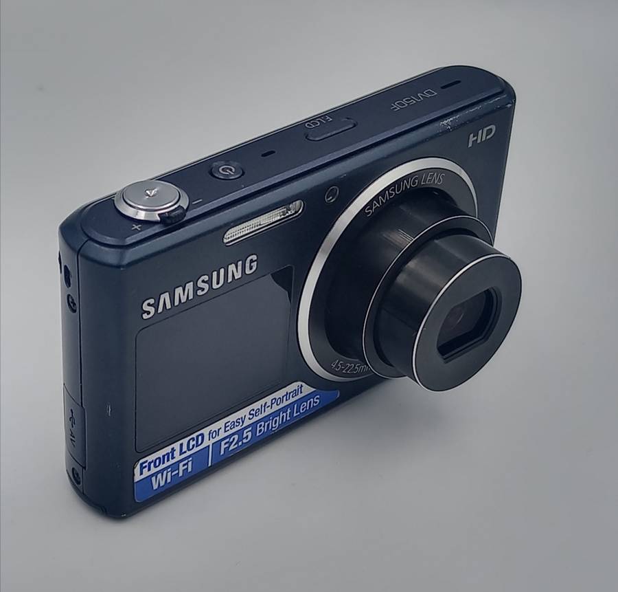 Samsung DV150F 16.2MP Smart WiFi Digital Camera