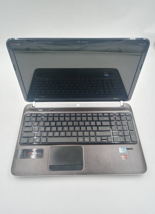 HP Pavilion dv6 Notebook (Intel i7, 8GB RAM & 128GB SSD)