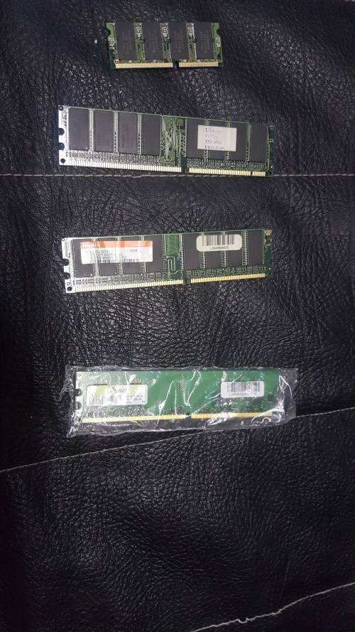 JOBLOT OF COMPUTER COMPONENTS - RAMS, PERIPHERALS, GRAPHICS CARD ETC.
